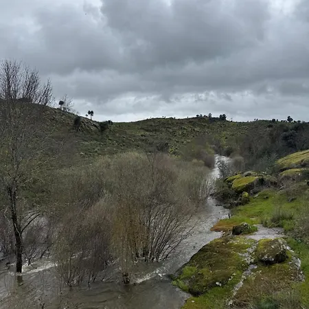 Casa Do Lambril * Tinalhas