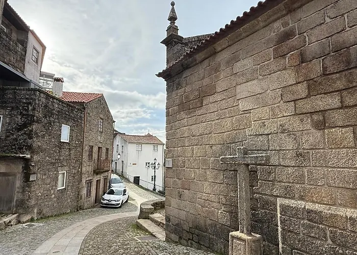 Casa Do Lambril * Tinalhas